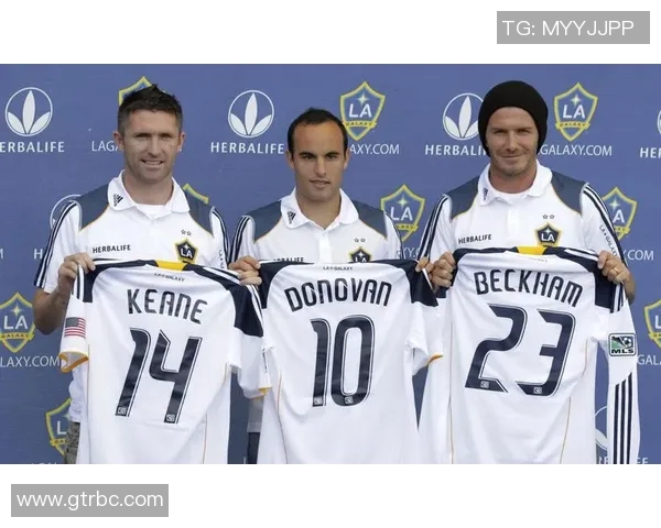 足球明星中长发发型的时尚潮流与个性魅力解析 足球明星中长发发型的时尚潮流与个性魅力解析