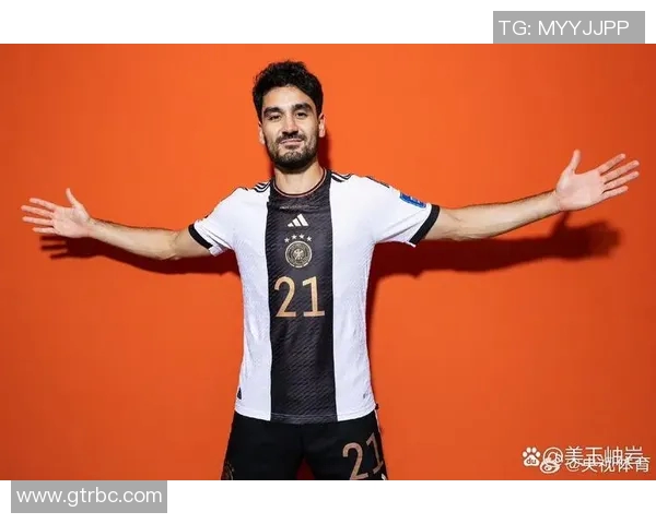 京多安的传奇旅程：从青涩小将到足坛巨星的蜕变与辉煌