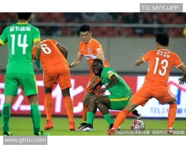 山东鲁能迎战大连哈尔滨全力争胜展现球队实力与斗志 山东鲁能迎战大连哈尔滨全力争胜展现球队实力与斗志